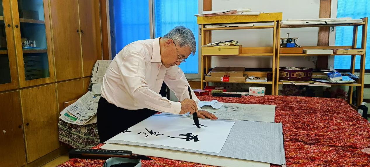 d9a3e6b2a90f198be3445fa07cfe3376